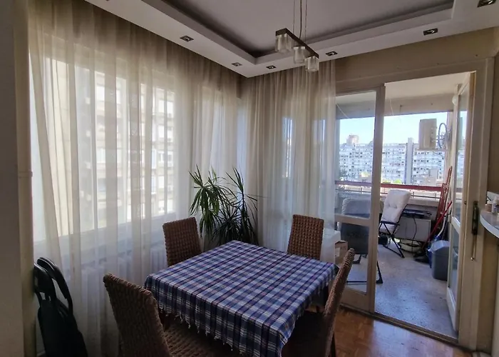 Проживание в семье Sava Centar